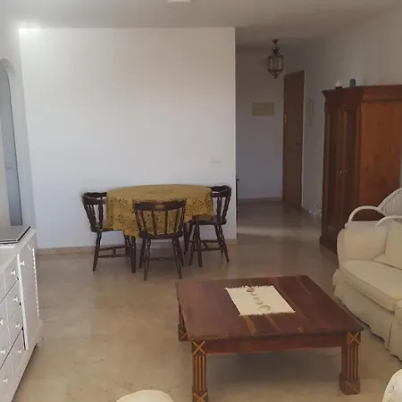شقة Atico En Estepona إِستيبونا