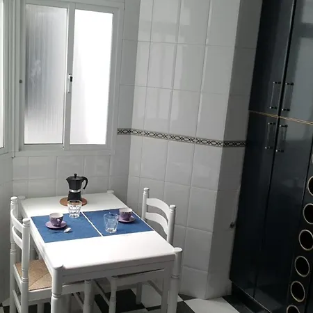 Atico En Estepona شقة